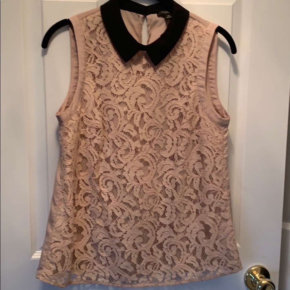 EUC Ann Taylor blush lace top, sz SP